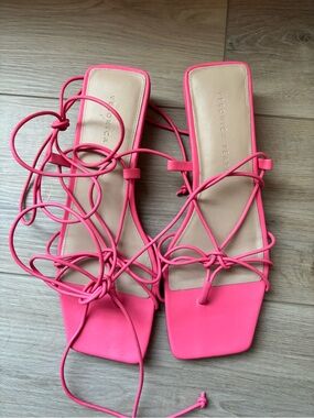 Veronica Beard Pink Lace-Up Square-Toe Sandals Size 9